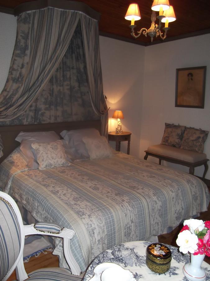 Le Clos De La Font Queroy Bed & Breakfast