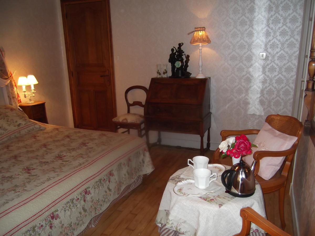 Le Clos De La Font Queroy Bed & Breakfast